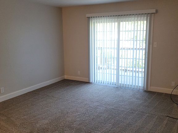 3rd image of 4796 Heyer Ave #4