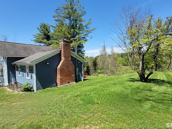 3rd image of 92 Amenia Road