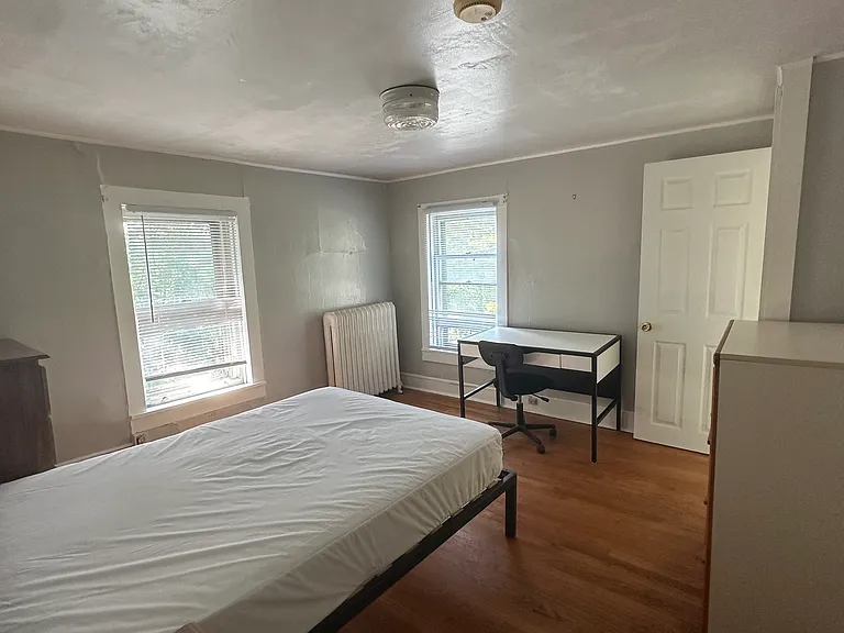 511 E Buffalo St #3 — Photo 12