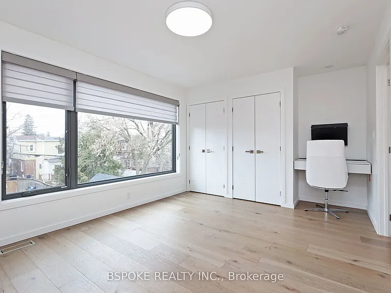 707 Mortimer Ave — Photo 22