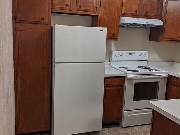 5th image of 716 12th St #9