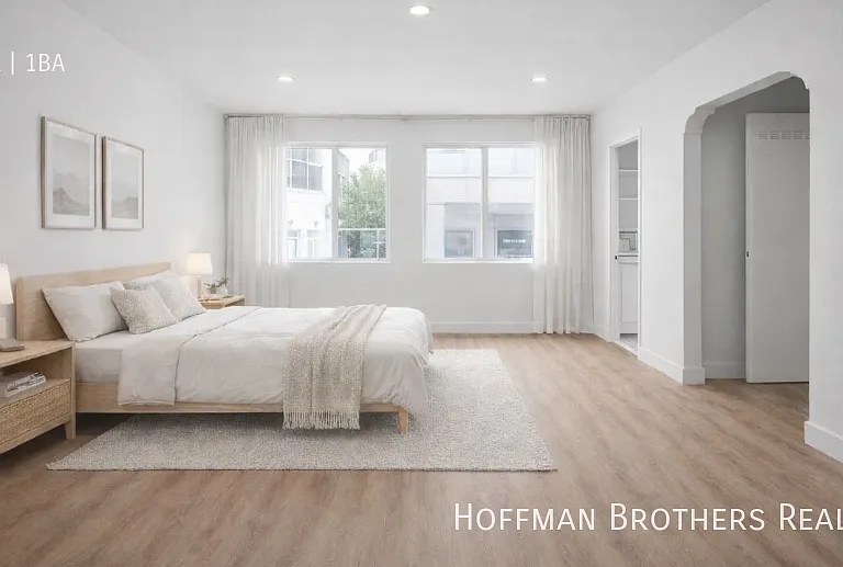1137 N Clark St #6 — Photo 3