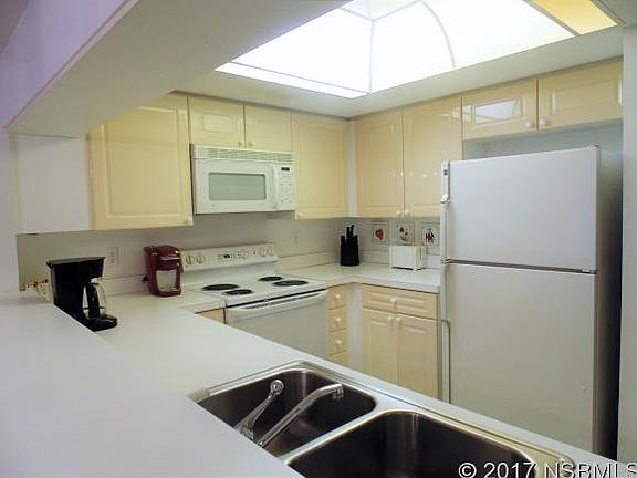 5th image of 5221 S Atlantic Ave #3030