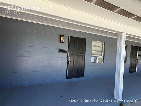 2nd image of 907 Center Ave APT 2