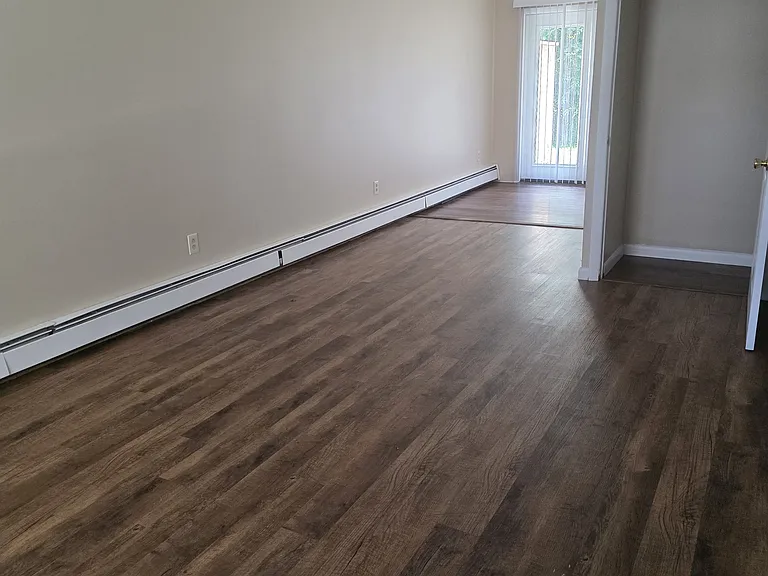 Penobscot Pointe Apartments — Photo 2