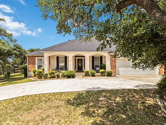 2nd image of 573 MOUNTAIN OAKS DR