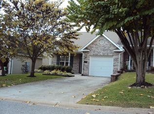 6101 Round Hill Ln, Knoxville, TN 37912