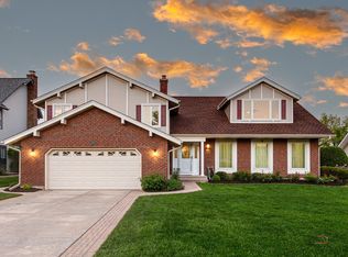 5185 Barcroft Dr, Hoffman Estates, IL