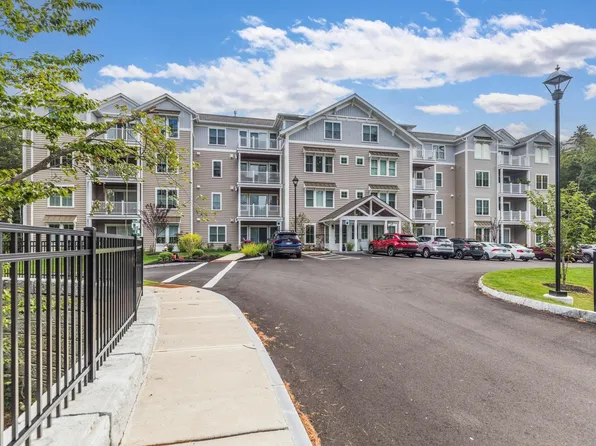 32 Willey Creek Road #101, Exeter, NH 03833