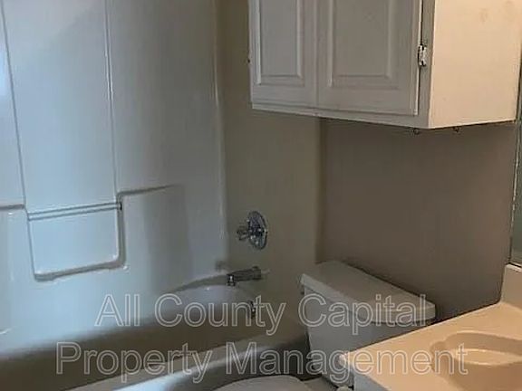 5th image of 902 Quartz Ct