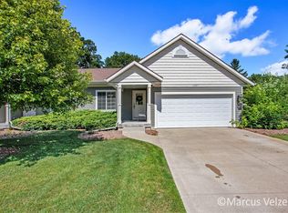 4287 Sand Valley Dr NE, Rockford, MI 49341
