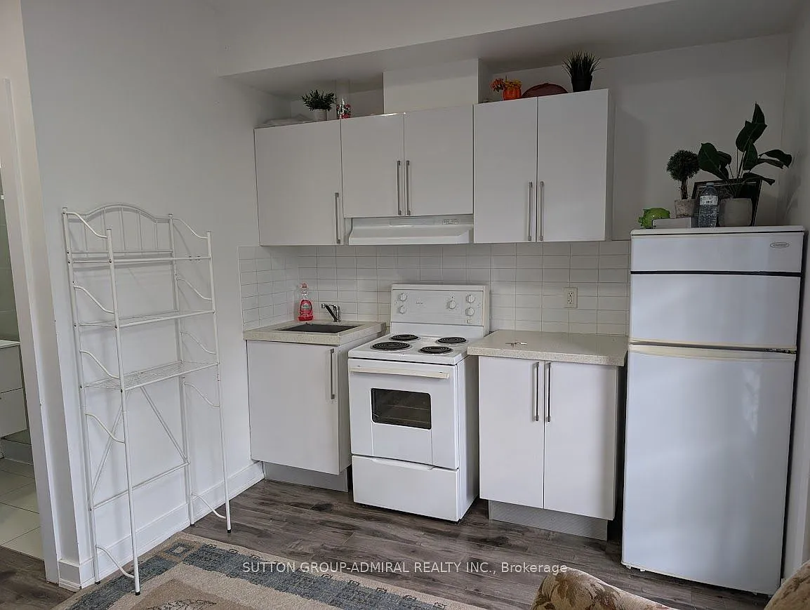 Studio, $1,260 — Photo 4