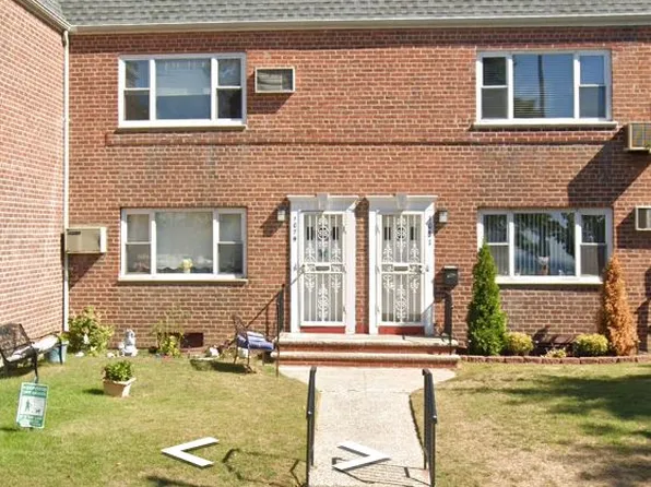 1079 Shore Parkway image 1 of 1