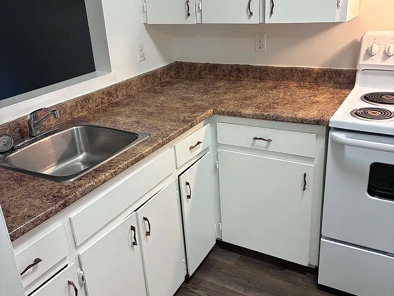 190 Oakdene Ave #211 — Photo 3