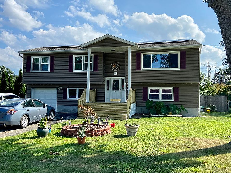 2nd image of 313 Grant Ave