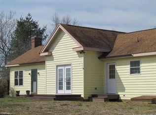 1841 Norwood Rd, Bruington, VA 23023