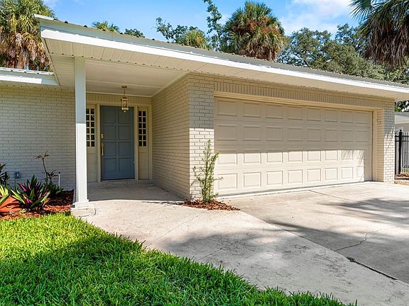 4th image of 4631 W Sunset Blvd