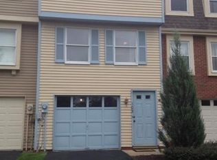 103 Bonnie Brae Dr, Coraopolis, PA 15108