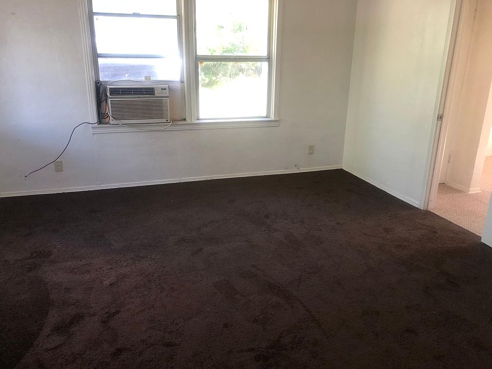 2nd image of 17331 Grand Ave