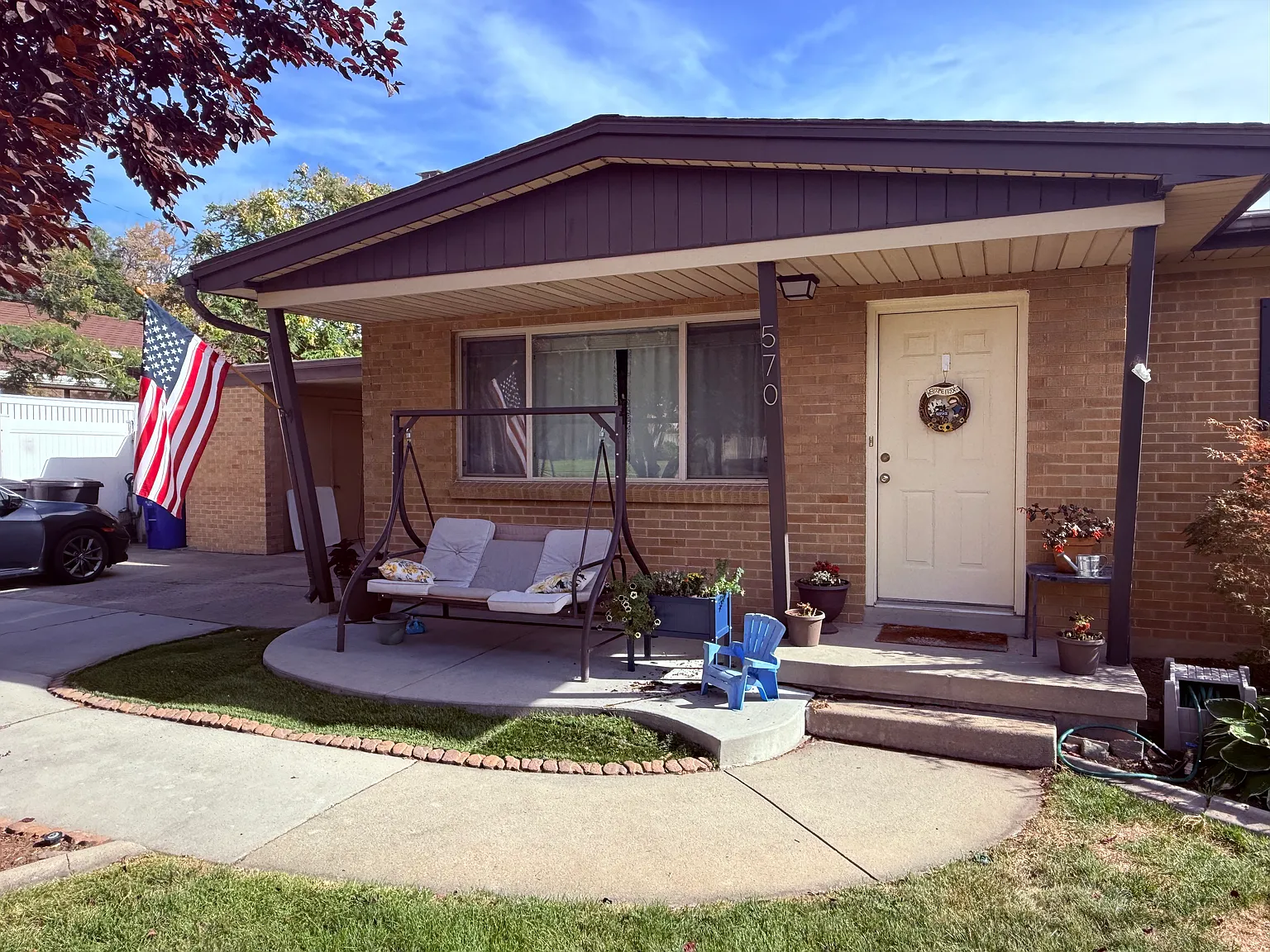 2 bed, 1200 sqft, $1,450 — Photo 2