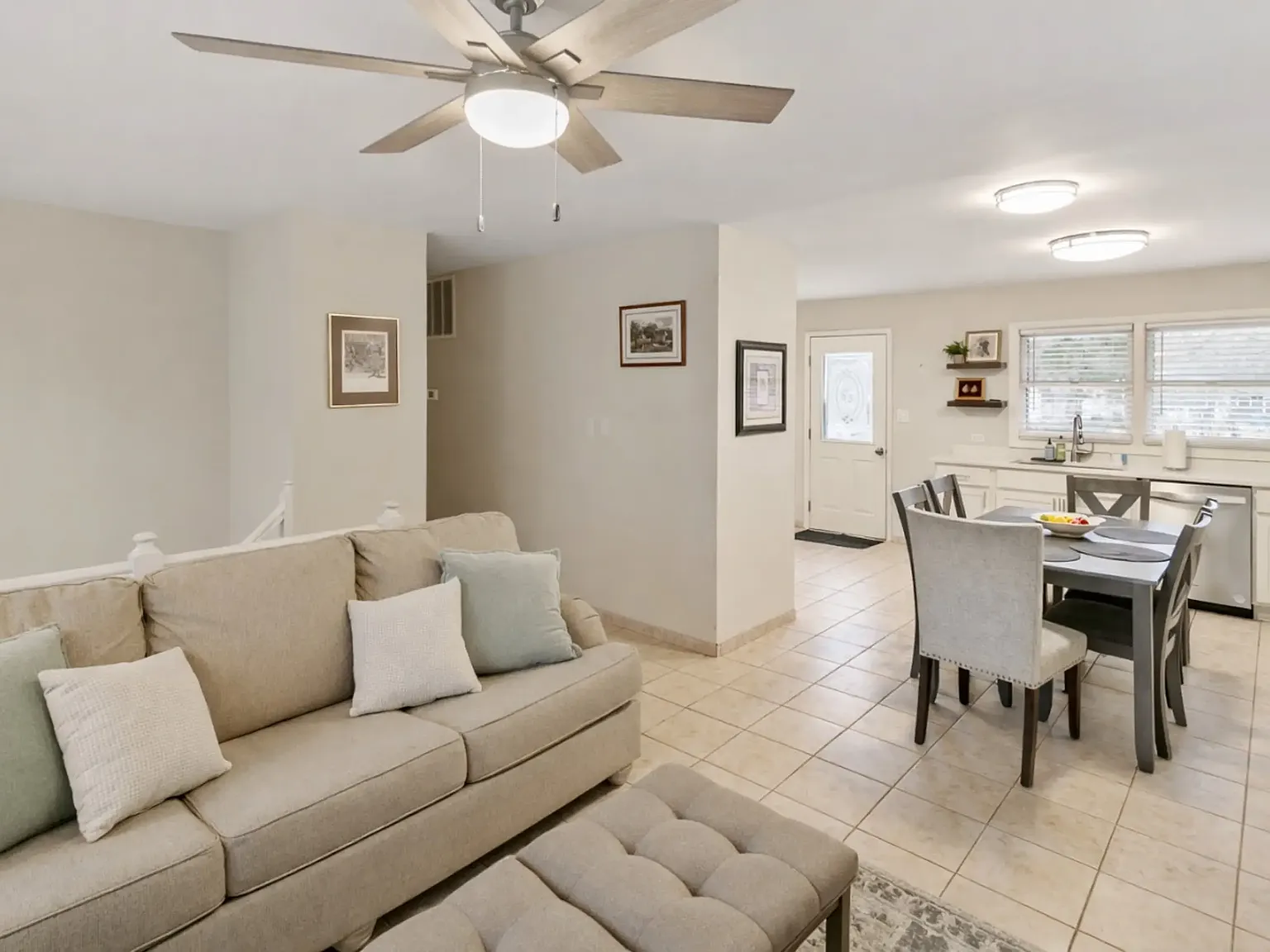 4 bed, 1826 sqft, $4,200 — Photo 4
