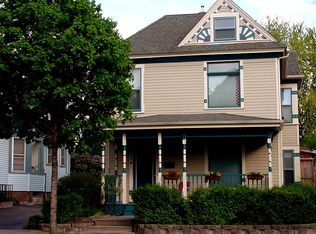 734 3rd St E, Saint Paul, MN 55106