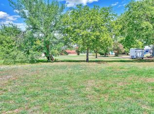 210 S Brazos St, Whitney, TX 76692