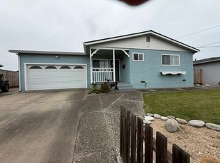 242 Reindollar Ave, Marina, CA 93933
