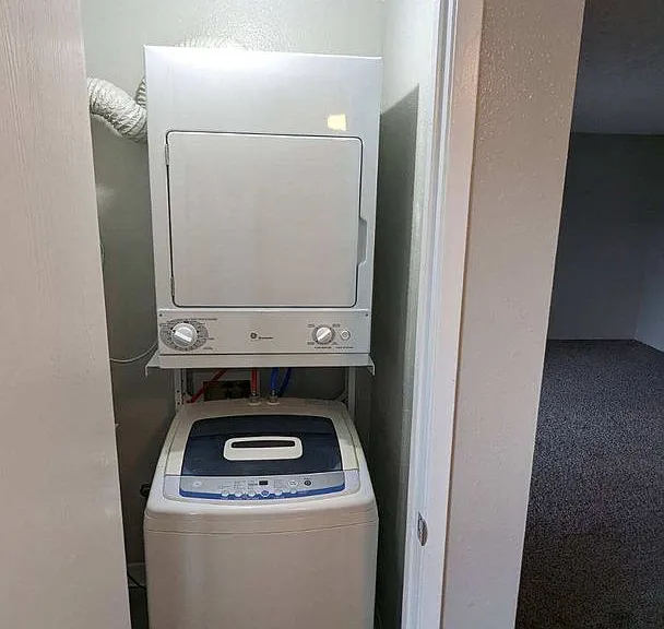 Stillwater Apartments — Photo 12