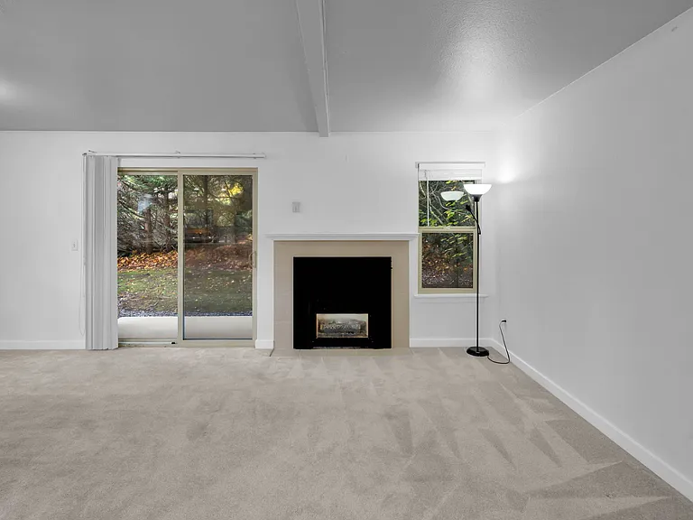 9805 Avondale Rd NE #W159 — Photo 11