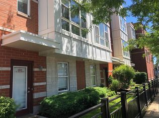 4510 W Belmont Ave, Chicago, IL 60641