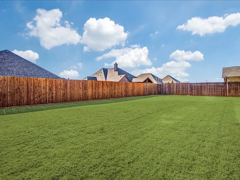 1605 Canals Dr — Photo 31