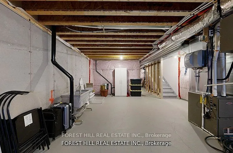 54 Montrose Blvd — Photo 26