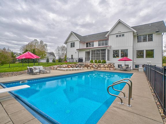 5th image of 10059 Tapestry Rd