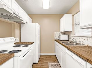 1826 S Brightside View Dr APT M, Baton Rouge, LA 70820