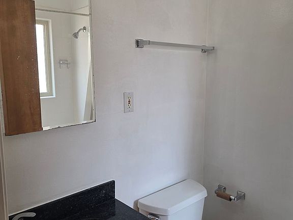 5th image of 1416 Floribunda Ave APT 6