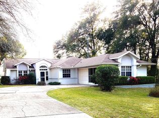 2230 W Rutland Dr, Citrus Springs, FL 34434
