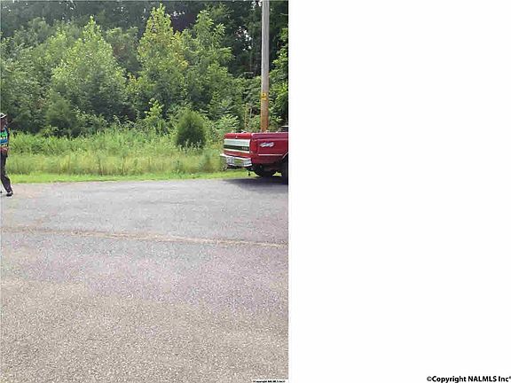 3rd image of 132 Candice Dr