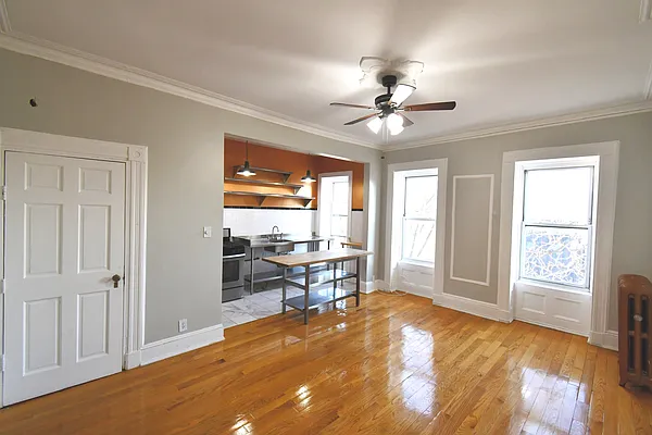 Rented by Elsie Ortiz, LREB | media 6