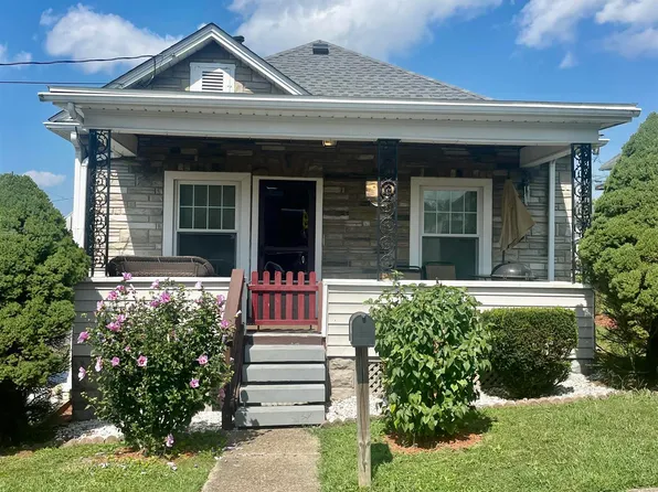 401 Ohio Ave, Nutter Fort, WV 26301