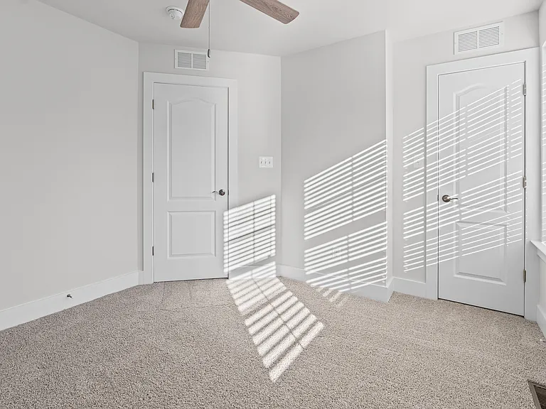112 Rose Ct — Photo 18