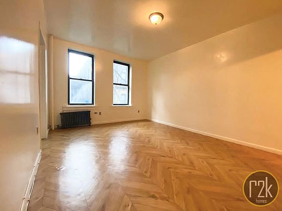 5th image of 31-48 35th St #2R