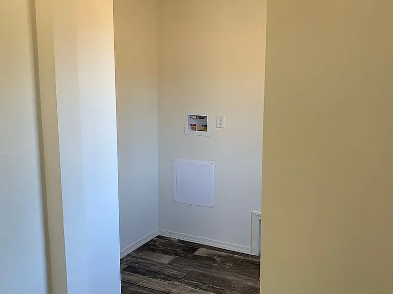 3253 W Hills Rd #D — Photo 18