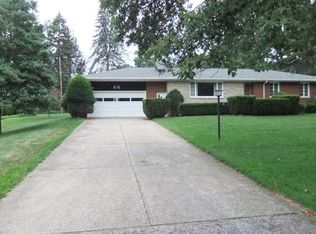 50 Bellaire Dr, Painesville, OH 44077