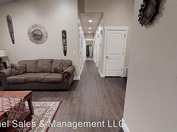 3rd image of 191 W Springview Dr #609