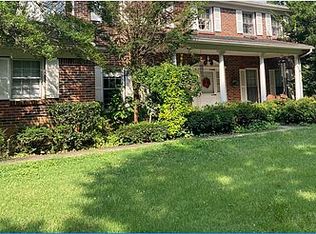 99 Hilltop Ln, Byrdstown, TN 38549