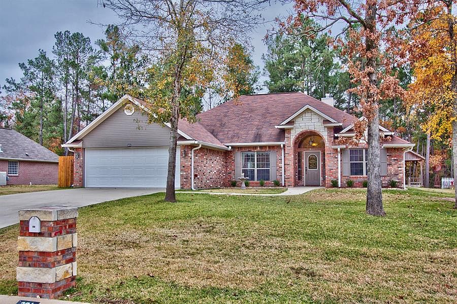 1st image of 301 Hunters Glen Dr