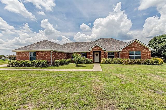 1st image of 700 Cross Timbers Dr