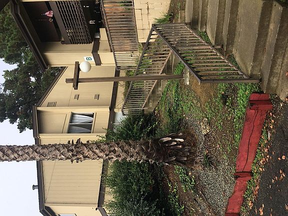 3rd image of 355 Parkview Ter APT D3