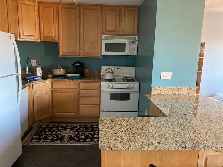 1300 S Arlington Ridge Rd — Photo 5